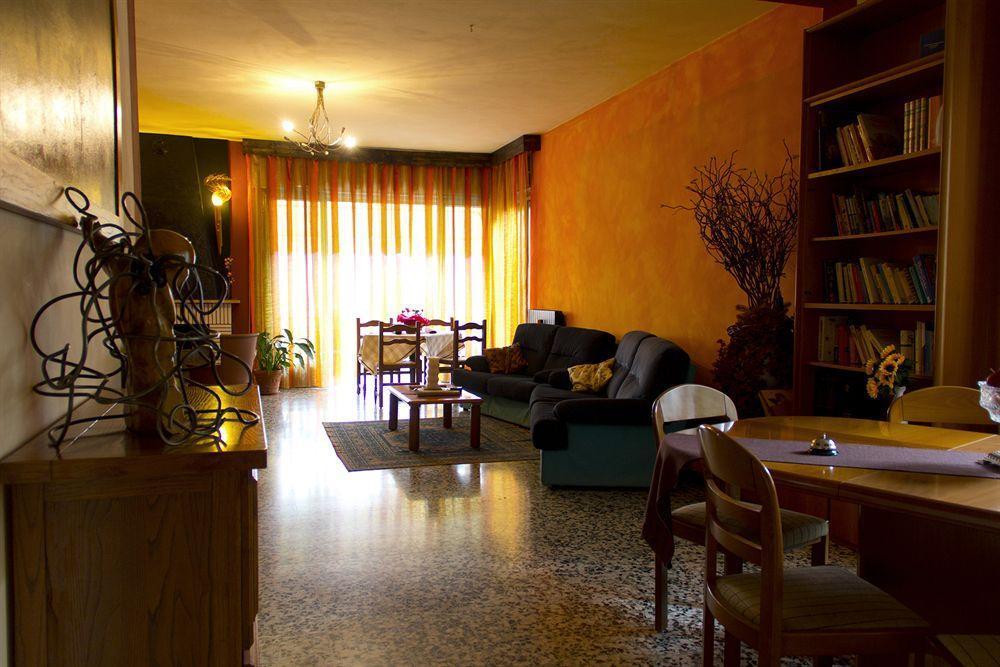 Guest House Villa De Ros Salò Dış mekan fotoğraf